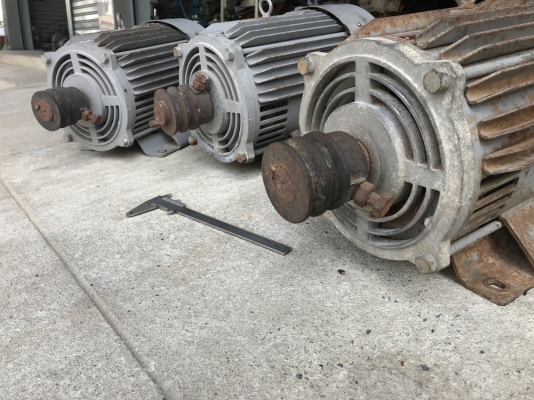 ( เหลือ 2ตัวครับ )ขายมอเตอร์ไฟฟ้า Mitsubishi 5HP. 1450rpm. 220V SCL-KR ไฟบ้าน(หายากมาก) สภาพสวยเดิมๆ หมุนนิ่ม พร้อมใช้งาน มี 3ตัวครับ