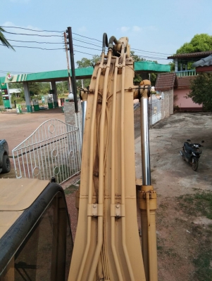 มีVDOขายCAT320C โซ่เฟรมสวย 13,390ชม.เอกสารเล่มทะเบียนราคา 950,000