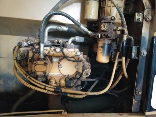 มีVDOขายCAT320C โซ่เฟรมสวย 13,390ชม.เอกสารเล่มทะเบียนราคา 950,000