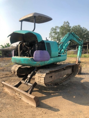 ขาย 295,000 KOMATSU pc 45-7E เครื่องดำ มีลายหัวเจาะเครื่องดี ปั๊มแรง เอวแน่น ช่วงล่างเต็ม รถสวยพร้อมใช้ เอกสารซื้อขาย รถอยู่ ปทุมธานี สามโคก 090-772-3710 090-772-3708