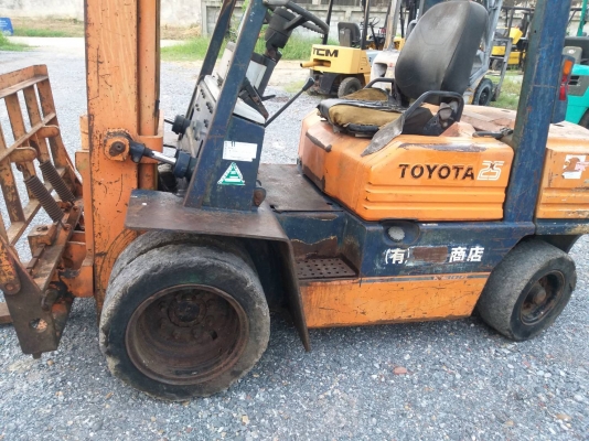 ขายรถยก TOYOTA 5FG25 เครื่องเบนซิน 4Y เสาสูง4เมตร งาเท ล้อหน้าคู่ ยกได้2.5ตัน เกียร์ธรรมดา รถนอกนำเข้า มีเอกสารรับรองการนำเข้า ติดต่อ 098-7962549 ขายรถยก TOYOTA 5FG25 เครื่องเบนซิน 4Y เสาสูง4เมตร งาเท ล้อหน้าคู่ ยกได้2.5ตัน เกียร์ธรรมดา รถนอกนำเข้า มีเอกสารรับรองการนำเข้า ติดต่อ 098-7962549