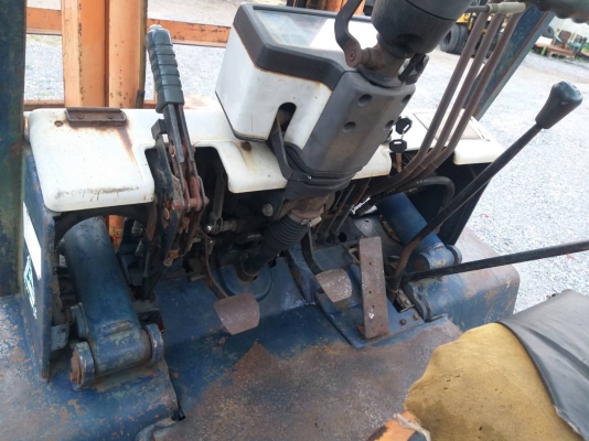 ขายรถยก TOYOTA 5FG25 เครื่องเบนซิน 4Y เสาสูง4เมตร งาเท ล้อหน้าคู่ ยกได้2.5ตัน เกียร์ธรรมดา รถนอกนำเข้า มีเอกสารรับรองการนำเข้า ติดต่อ 098-7962549 ขายรถยก TOYOTA 5FG25 เครื่องเบนซิน 4Y เสาสูง4เมตร งาเท ล้อหน้าคู่ ยกได้2.5ตัน เกียร์ธรรมดา รถนอกนำเข้า มีเอกสารรับรองการนำเข้า ติดต่อ 098-7962549