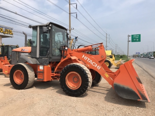 ขายรถตักล้อยาง HITACHI ZW140 (เท่าเทียบ WA200-6) ปี 2013 นำเข้าจากญี่ปุ่น สภาพสวยพร้อมใช้ มีVDOการทำงานครับ