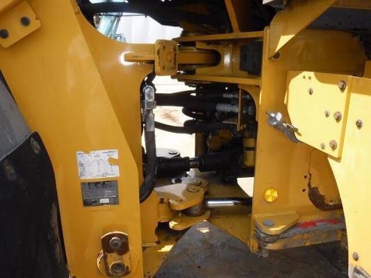 ขายรถตักล้อยาง CAT 938K (เทียบเท่า WA320-7) ปี 2015 นำเข้าเองจากญี่ปุ่น สภาพสวยพร้อมใช้งาน ถึงเร็วๆนี้ครับ ขายรถตักล้อยาง CAT 938K (เทียบเท่า WA320-7) ปี 2015 นำเข้าเองจากญี่ปุ่น สภาพสวยพร้อมใช้งาน ถึงเร็วๆนี้ครับ