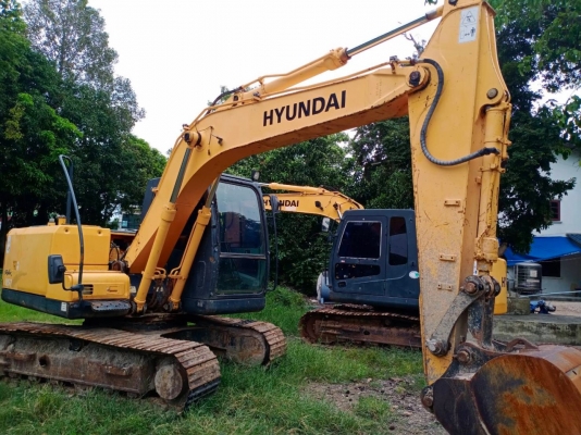 ขายคู่2คันHYUNDAI ROBOX110-7 มี 2ปี55ปี56 คันปั้มK3V เครื่องยนต์ มิตซู4สูบช่วงล่างเต็มไฟเต็มแอร์เย็น