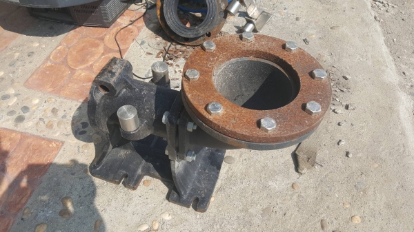 ไดโว่สูบโคลน EBRARA ขนาด 10 แรงของใหม่เก่าเก็บ