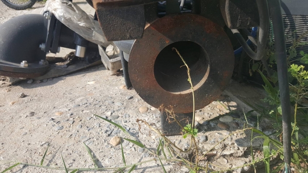 ไดโว่สูบโคลน EBRARA ขนาด 10 แรงของใหม่เก่าเก็บ