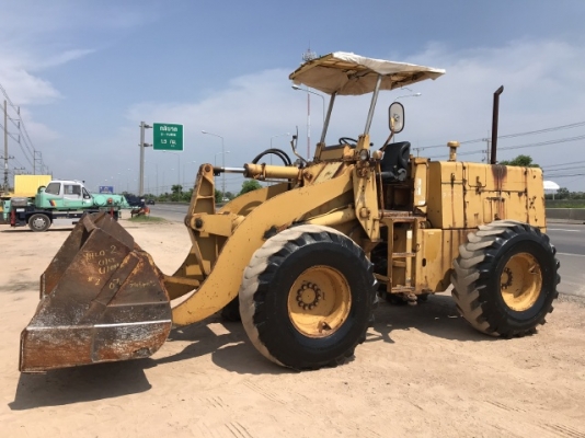 ขายรถตักล้อยาง KOMATSU 515 นำเข้าเองจากญี่ปุ่น สภาพสวยพร้อมใช้ มีVDOการทำงานครับ