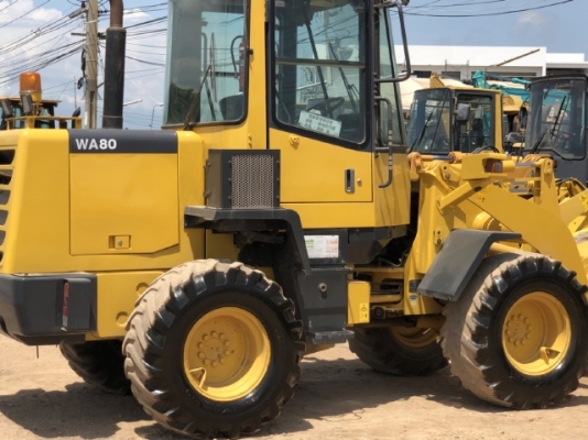 ขายรถตักล้อยาง KOMATSU WA80-3 นำเข้าเองจากญี่ปุ่น สภาพสวยพร้อม มีVDOการทำงานครับ
