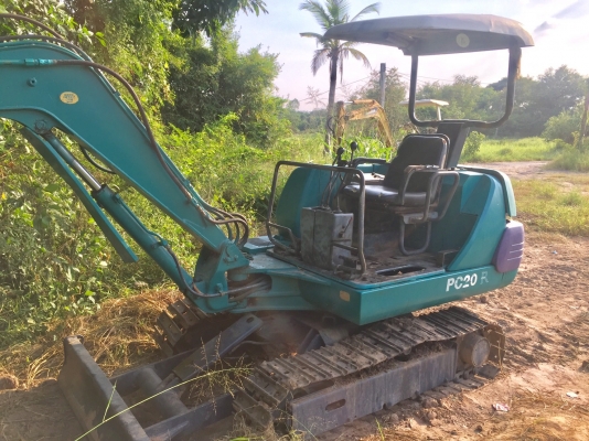 KOMATSU PC 20-7 รถบอดี้สวยมากครับ เครื่องยนต์เดิมๆแรงดีพร้อมทำงาน ปั๊มเดิม ช่วงล่างเฟลมไม่มีผุ โซ่ใบสภาพดี เอกสารสัญญาซื้อขาย ราคาต่อรองได้ครับ