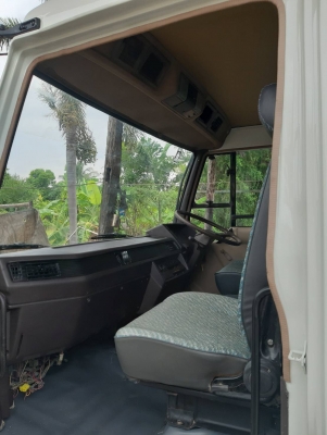 ขายหัวสิบล้อ Mitsubishi พร้อมใช้งานราคา 65000 บาท ขายหัวสิบล้อ Mitsubishi พร้อมใช้งานราคา 65000 บาท