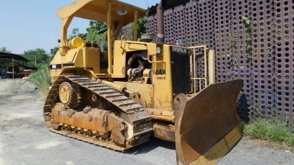 รถแทรคเตอร์ตีนตะขาบ CAT D4H-2