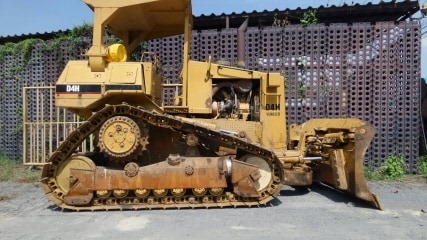 รถแทรคเตอร์ตีนตะขาบ CAT D4H-2