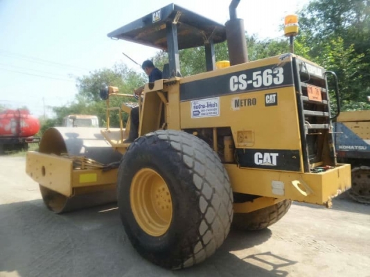 รถบด CAT CS 563
