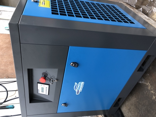 ปั้มลมสกรู 10 แรง สวยสภาพใหม่ ใช้งานได้เลย ปี 2015 ขายถูก