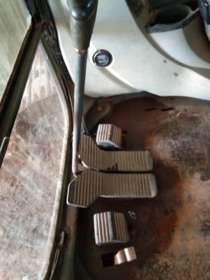 ขายKOBELCO SK200-8YN11 ปี50 แอร์เย็น จอมีปัญหาต้องรีเซท เอกสารเล่มทะเบียนราคา 1,150,000