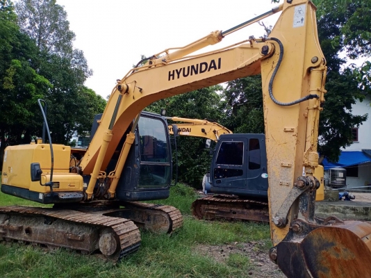 ขายคู่2คัน1,500,000 HYUNDAI ROBOX110-7 ปั้มK3V เครื่อง มิตซู4สูบไฟเต็มแอร์เย็น