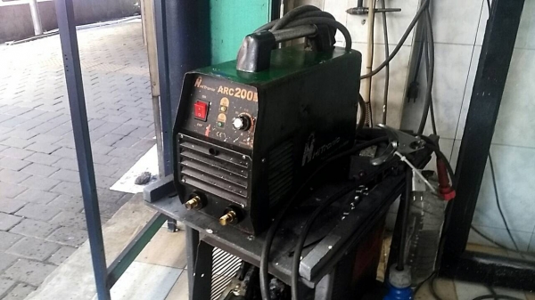 ตู้เชื่อม HITRONIC ARC 200 มือสอง