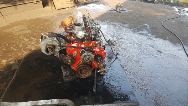 ขายเครื่องยนต์hino wo4D ข้อstd ติดดีแต่หลวม