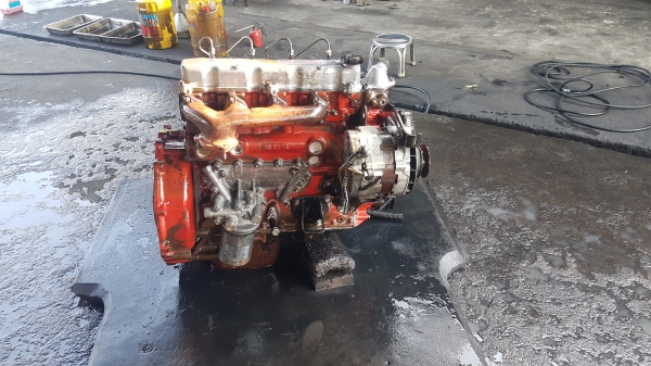 ขายเครื่องยนต์hino wo4D ข้อstd ติดดีแต่หลวม