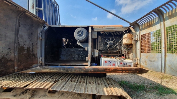 ขายHITACHI EX200-3 เอวแน่น แอร์เย็นรถทำงานได้ปกติราคา 450,000