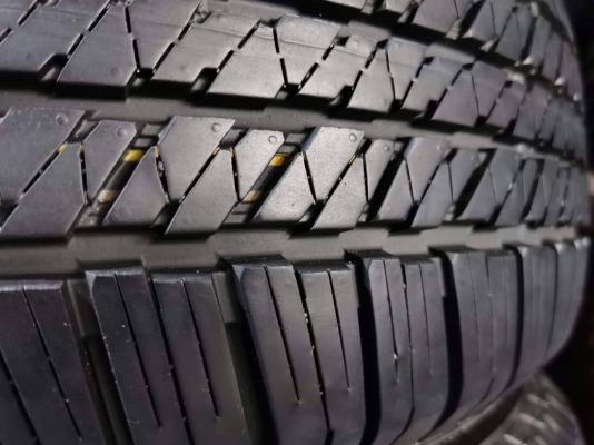 ขายยางถอดป้ายแดง BRIDGESTONE DUELER 684II 265/60R18 ปี19 - วิ่ง800โล ตุ่มหน้ายางอยู่ทุกเส้น - ราคาชุ ขายยางถอดป้ายแดง BRIDGESTONE DUELER 684II 265/60R18 ปี19 - วิ่ง800โล ตุ่มหน้ายางอยู่ทุกเส้น - ราคาชุ