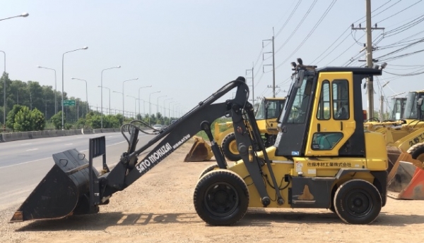 ขายรถตักล้อยาง KOMATSU SD30-6 ปี 2006 นำเข้าเองจากญี่ปุ่น สภาพสวยพร้อมใช้งาน มีVDOการทำงานครับ