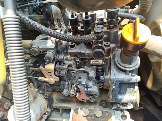 ขายKOBELCO SK40SR-3. เก่านอกแท้  มีลายแย๊ก  ใช้งานมาน้อย  โทร 089-3818694  จ๊อย