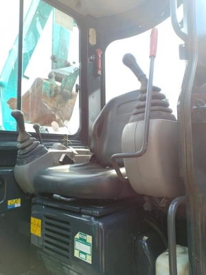 ขายKOBELCO SK40SR-3. เก่านอกแท้  มีลายแย๊ก  ใช้งานมาน้อย  โทร 089-3818694  จ๊อย