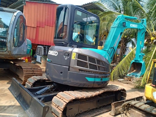ขายKOBELCO SK40SR-3. เก่านอกแท้  มีลายแย๊ก  ใช้งานมาน้อย  โทร 089-3818694  จ๊อย