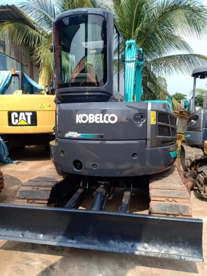 ขายKOBELCO SK40SR-3. เก่านอกแท้  มีลายแย๊ก  ใช้งานมาน้อย  โทร 089-3818694  จ๊อย