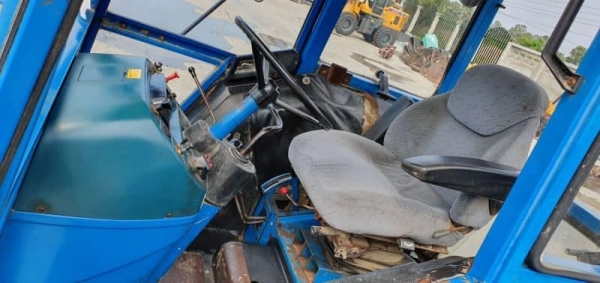 ขายด่วนพิเศษลดกระหน่ำ325,000บาทรถไถ FORD 6610 หัวเก๋ง 4WD 2เเพลา4สูบสีเดิมรถนอกเพื่งนำเข้ามาใหม่ สถาพดีพร้อมใช้ มีเอกสารอินวอยสนใจคลิ๊ก ☎ 081-989-1989 หรั่งครับ