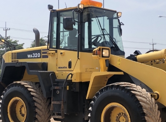 ขายรถตักล้อยาง KOMATSU WA320-6 นำเข้าเองจากญี่ปุ่น สภาพสวยพร้อมใช้งาน มีVDOการทำงานครับ