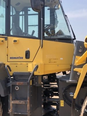 ขายรถตักล้อยาง KOMATSU WA320-6 นำเข้าเองจากญี่ปุ่น สภาพสวยพร้อมใช้งาน มีVDOการทำงานครับ