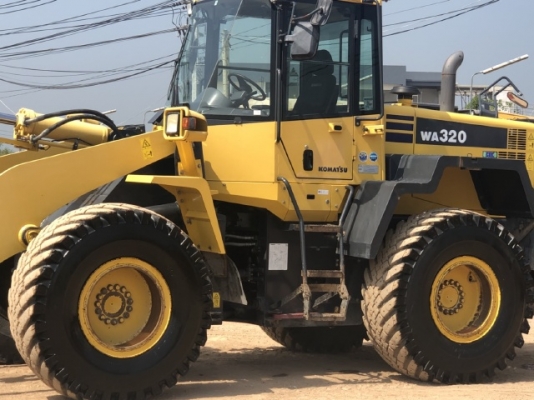 ขายรถตักล้อยาง KOMATSU WA320-6 นำเข้าเองจากญี่ปุ่น สภาพสวยพร้อมใช้งาน มีVDOการทำงานครับ