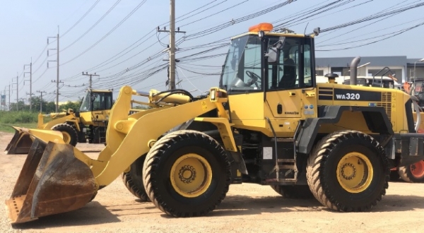 ขายรถตักล้อยาง KOMATSU WA320-6 นำเข้าเองจากญี่ปุ่น สภาพสวยพร้อมใช้งาน มีVDOการทำงานครับ