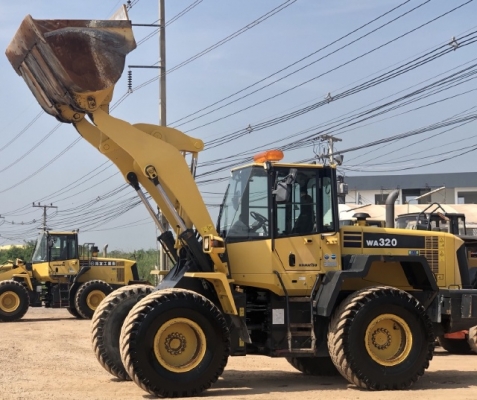 ขายรถตักล้อยาง KOMATSU WA320-6 นำเข้าเองจากญี่ปุ่น สภาพสวยพร้อมใช้งาน มีVDOการทำงานครับ