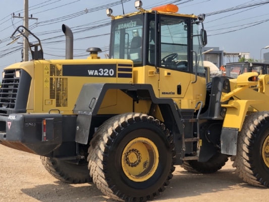 ขายรถตักล้อยาง KOMATSU WA320-6 นำเข้าเองจากญี่ปุ่น สภาพสวยพร้อมใช้งาน มีVDOการทำงานครับ