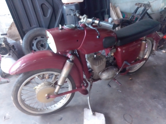 . รถโบราณเยอรมัน M Z  หัวไม่เลี้ยว