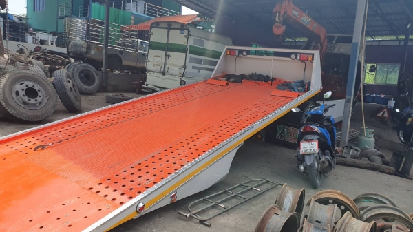 ST00022 ????????????880,000????????????รถสไลด์ต่อใหม่ ISUZU FRR195แรงม้า สไลด์ฉาก45องศา เครนUNIC3.4ต