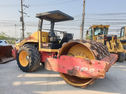 ไทยขายรถบดอัดสั่นสะเทือนล้อหนาม 11 ตัน DYNAPAC CA252PD นำเข้าจาก USA แท้ 100\% สภาพสวย ไม่เคยใช้งานในไทย