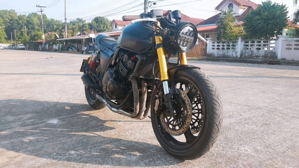 ขาย HONDA CB400 แต่ง CAFE RACER SUPER BLACK สวยๆของแต่งเต็ม เก็บงานสีใหม่ทั้งคัน ทะเบียนพร้อมโอนไม่ข ขาย HONDA CB400 แต่ง CAFE RACER SUPER BLACK สวยๆของแต่งเต็ม เก็บงานสีใหม่ทั้งคัน ทะเบียนพร้อมโอนไม่ข