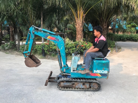ลดกระหน่ำ ขายแบคโฮMITSUBISHI ME08 เครื่องดีเซล(ขนขึ้นกระบะได้) เดิมจากญี่ปุ่น ทำงานสมบูรณ์ทุกระบบ รับรองไม่ผิดหวัง 99,000 เท่านั้น!!