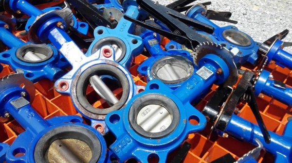 วาล์วผีเสื้อใบสเตนเลส(ButterflyValve)TYCO ใบพัดปิดแบบสเตนเลส ขนาด 2.5&rdquo; / 3&rdquo; งานหนาอย่างดี เข้ามาหลายตัว ของสแปใหม่เก่าเก็บ