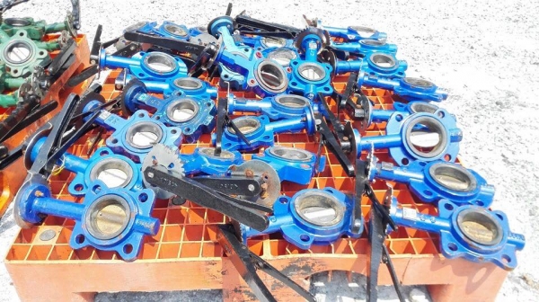 วาล์วผีเสื้อใบสเตนเลส(ButterflyValve)TYCO ใบพัดปิดแบบสเตนเลส ขนาด 2.5&rdquo; / 3&rdquo; งานหนาอย่างดี เข้ามาหลายตัว ของสแปใหม่เก่าเก็บ