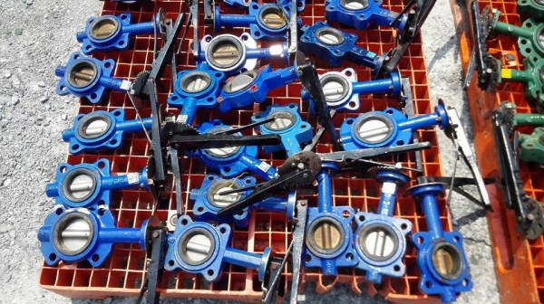 วาล์วผีเสื้อใบสเตนเลส(ButterflyValve)TYCO ใบพัดปิดแบบสเตนเลส ขนาด 2.5&rdquo; / 3&rdquo; งานหนาอย่างดี เข้ามาหลายตัว ของสแปใหม่เก่าเก็บ