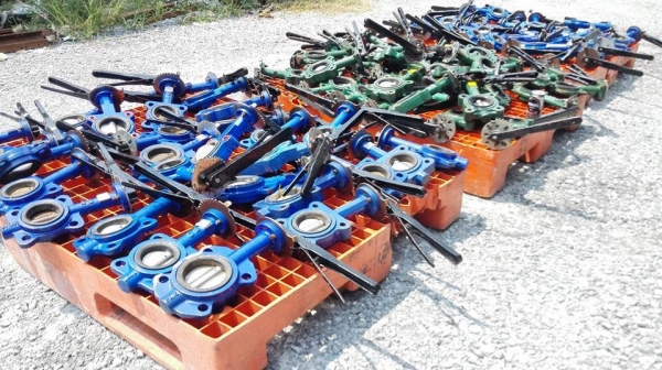 วาล์วผีเสื้อใบสเตนเลส(ButterflyValve)TYCO ใบพัดปิดแบบสเตนเลส ขนาด 2.5&rdquo; / 3&rdquo; งานหนาอย่างดี เข้ามาหลายตัว ของสแปใหม่เก่าเก็บ