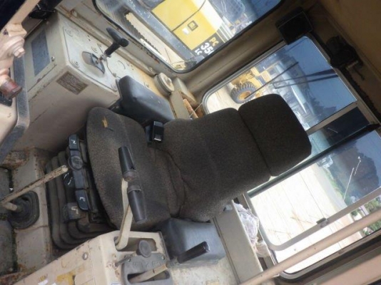 ขาย D4H เก่านอก สภาพพร้อมใช้ สนใจติดต่อ อำพล 090-9694506, 080-3031241