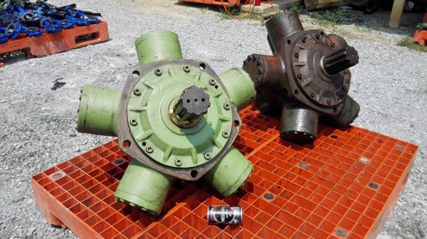 ปั้มห้าดาวญี่ปุ่นคาวาซากิ KAWASAKI STAFFA MOTOR เบอร์ 9 สภาพสวยสดแน่น เข้าใหม่ 2 ตัว พร้อมใช้งาน