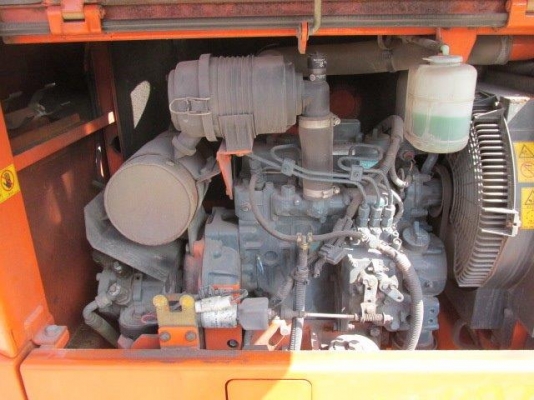 รถกระเช้า HX99B-2 ปี2005  6023ชม.นำเข้าตรงจากญี่ปุ่นครับ